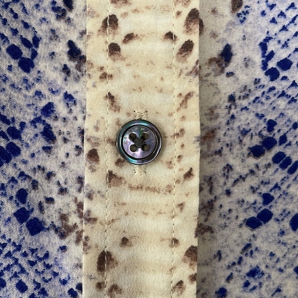 EQUIPMENT Silk Signature Ampara Pastel Snake Print Button Front Shirt - Picture 4 of 12